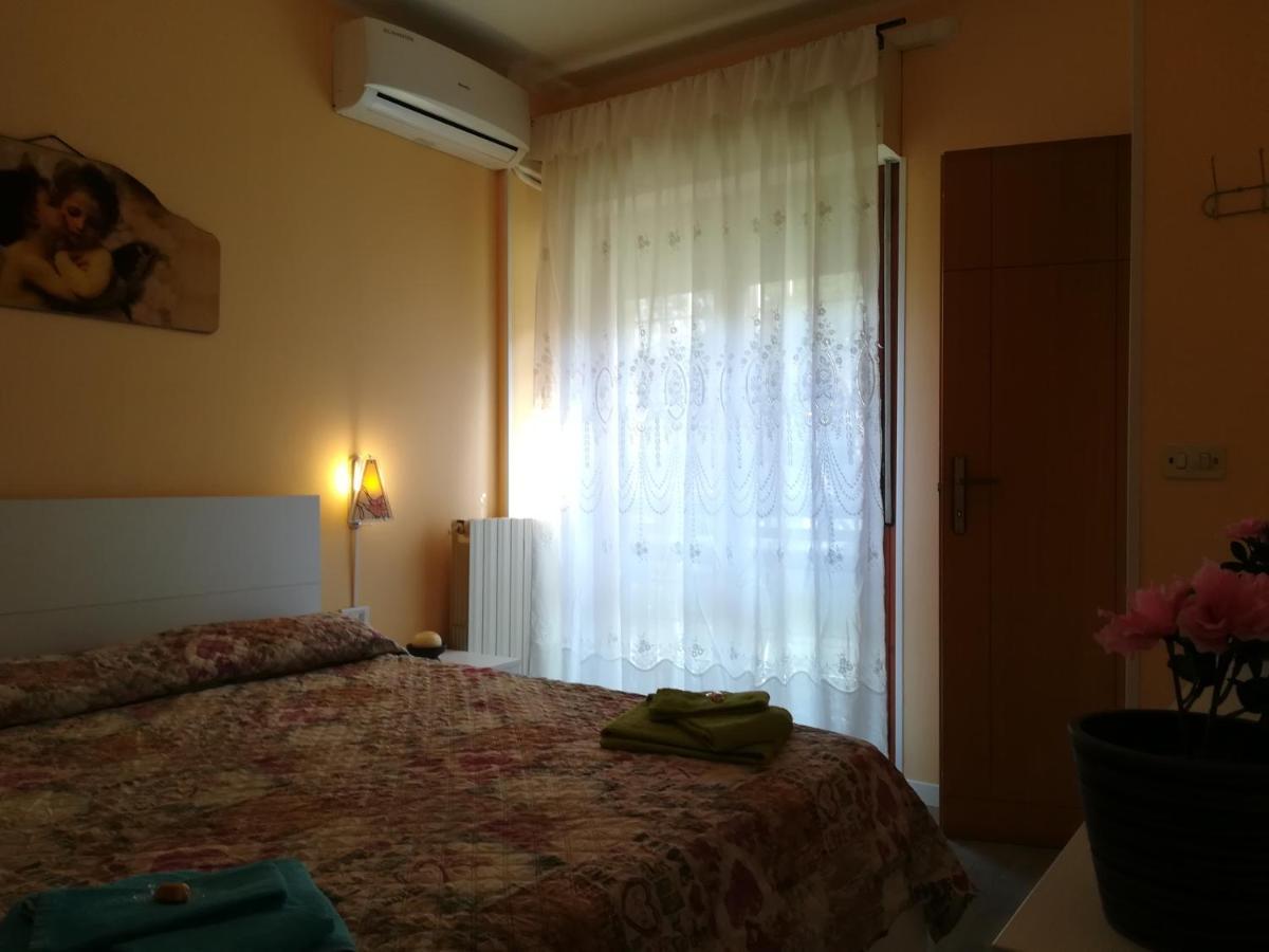 Ferienwohnung Il Girasole Di Ostia Exterior foto